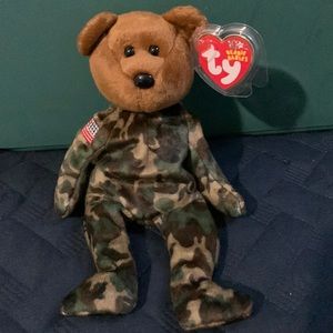 2003  10 year beanie baby Hero camo